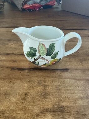 Pomona Port Meirion large milk/creamer